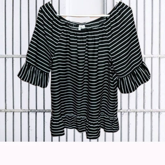 Black & White Striped Boho Ruffly Top - Picture 3 of 11